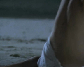 Camilla Renschke naked - Die Rosenzuchterin (2004)