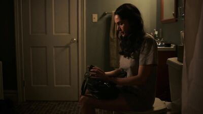 Lela Loren nude - Power s03e08 (2016)