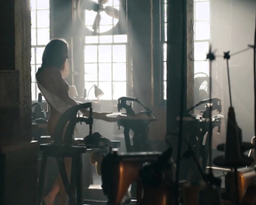 Jennifer Connelly, Valorie Curry - American Pastoral (2016)