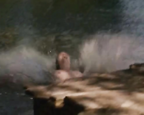 Heather Weeks, Laura Fraser - Left Luggage (1998)