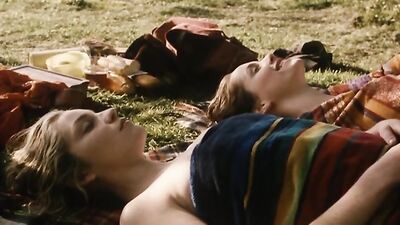 Heather Weeks, Laura Fraser - Left Luggage (1998)