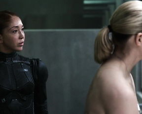 Kate Kennedy naked - Halo s01e04 (2022)