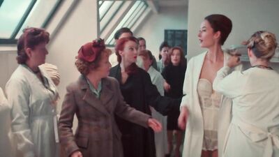 Rose Williams nude  - Mrs Harris Goes to Paris (2022)
