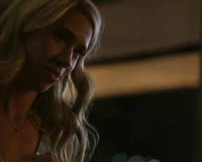 Scarlet Vas nude naked - The Warriors s01e04 (2017)