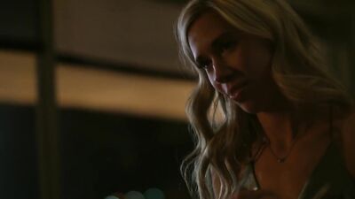 Scarlet Vas nude naked - The Warriors s01e04 (2017)