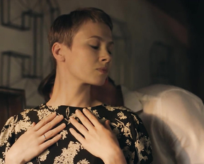 Antonia Bill, Lilly Charlotte Dreesen, Alina Levshin - Süßer Rausch s01e01-02 (2022)