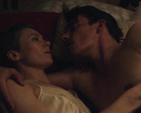 Antonia Bill, Lilly Charlotte Dreesen, Alina Levshin - Süßer Rausch s01e01-02 (2022)