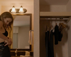 Jocelyn Hudon, Grace Van Dien – V for Vengeance (2022)