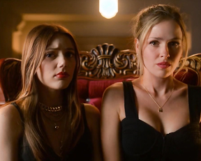 Jocelyn Hudon, Grace Van Dien – V for Vengeance (2022)