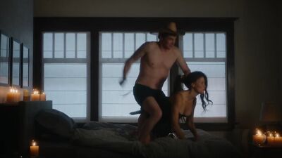 Meredith Garretson naked - Resident Alien s02e01 (2022)
