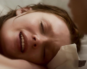 Ines Høysæter Asserson naked - Royalteen (2022)