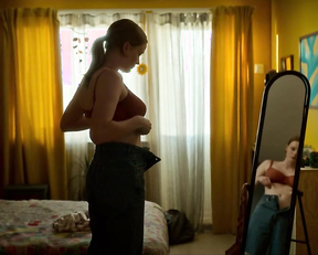 Ines Høysæter Asserson naked - Royalteen (2022)