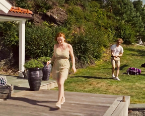 Ines Høysæter Asserson naked - Royalteen (2022)