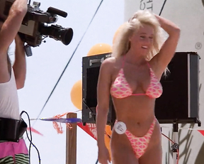 Courtney Thorne-Smith nude - Side Out (1990)