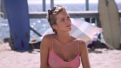 Courtney Thorne-Smith nude - Side Out (1990)