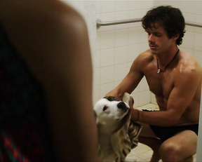 Lyndsy Fonseca, Paget Brewster - Down Dog s01e01 2015