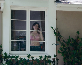 Kristen Bell nude – The Woman in the House Across the Street s01e01e02e05e06 (2022)