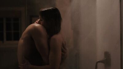 Kristen Bell nude – The Woman in the House Across the Street s01e01e02e05e06 (2022)