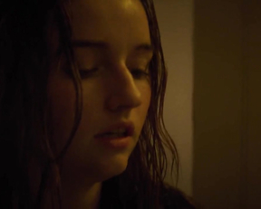 Kaitlyn Dever nude - Booksmart (2019)