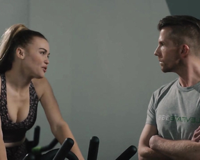 Holland Roden naked - Obsessed to Death (2022)