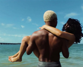 Alexa Demie sexy - Waves (2019)