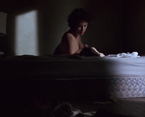 Jennifer Tilly and Gina Gershon - Bound (1996)