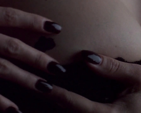 Jennifer Tilly and Gina Gershon - Bound (1996)