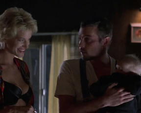 Robyn Adamson, Anna Gunn nude, Mary Steenburgen - Nobody's Baby (2001)