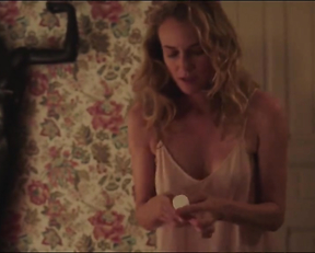 Diane Kruger nude - Tout Nous Separe (2017)