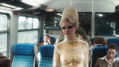 Sydney Chandler, Maisie Williams nude, Emma Appleton - Pistols (2022)