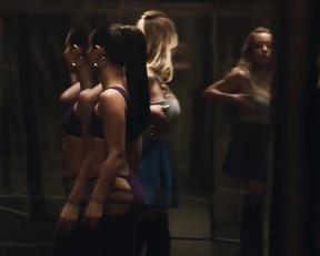 Sydney Sweeney, Hunter Schafer, Alexa Demie nude - Euphoria s01e04 (2019)