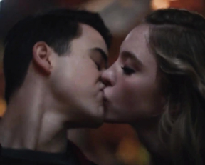 Sydney Sweeney, Hunter Schafer, Alexa Demie nude - Euphoria s01e04 (2019)