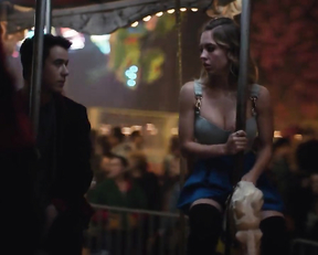 Sydney Sweeney, Hunter Schafer, Alexa Demie nude - Euphoria s01e04 (2019)