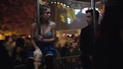 Sydney Sweeney, Hunter Schafer, Alexa Demie nude - Euphoria s01e04 (2019)