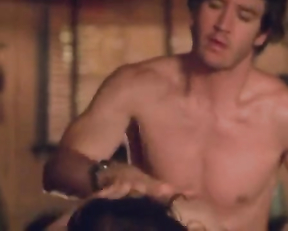 Mary-Louise Parker nude - Weeds s06e08 (2010)