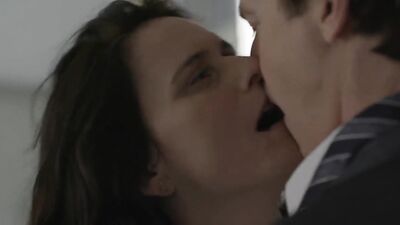 Alia Shawkat nude - Transparent s04e02 (2017)