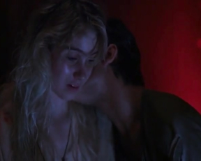 Christina Applegate nude - Streets (1990)