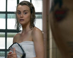 Ruby Rose nude - Orange Is the New Black s03e09 (2015)