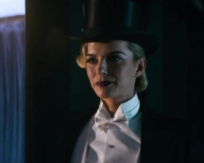 Geena Davis sexy - Glow s03e09 (2019)