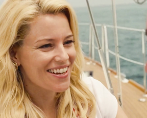 Elizabeth Banks naked – Love And Mercy (2014)