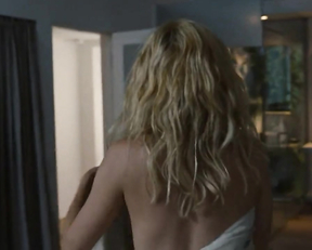 Elizabeth Banks naked – Love And Mercy (2014)