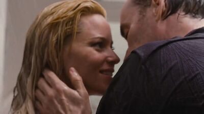 Elizabeth Banks naked – Love And Mercy (2014)