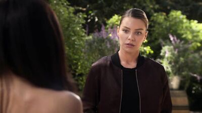 Aimee Garcia naked - Lucifer s04e06 (2019)