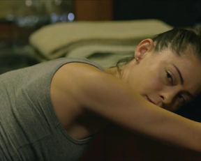 Rosa Salazar naked - Bird Box (2018)