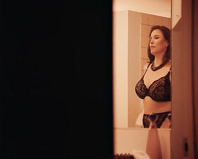 Mimi Rogers nude - Full Body Massage (1995)