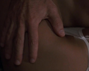 Sarah Jessica Parker nude - Striking Distance (1993)