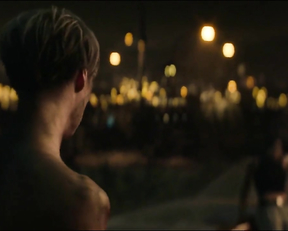 Mackenzie Davis naked - Terminator Dark Fate (2019)