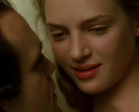 Uma Thurman naked - Dangerous Liaisons (1988)