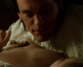 Uma Thurman naked - Dangerous Liaisons (1988)