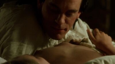 Uma Thurman naked - Dangerous Liaisons (1988)